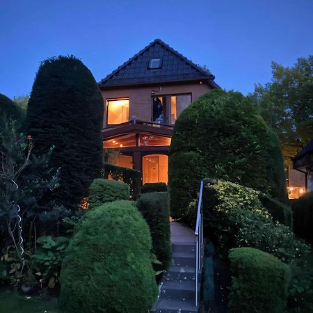 Gartenblick-Oase: Obergeschosswohnung In Hamburk Exteriér fotografie